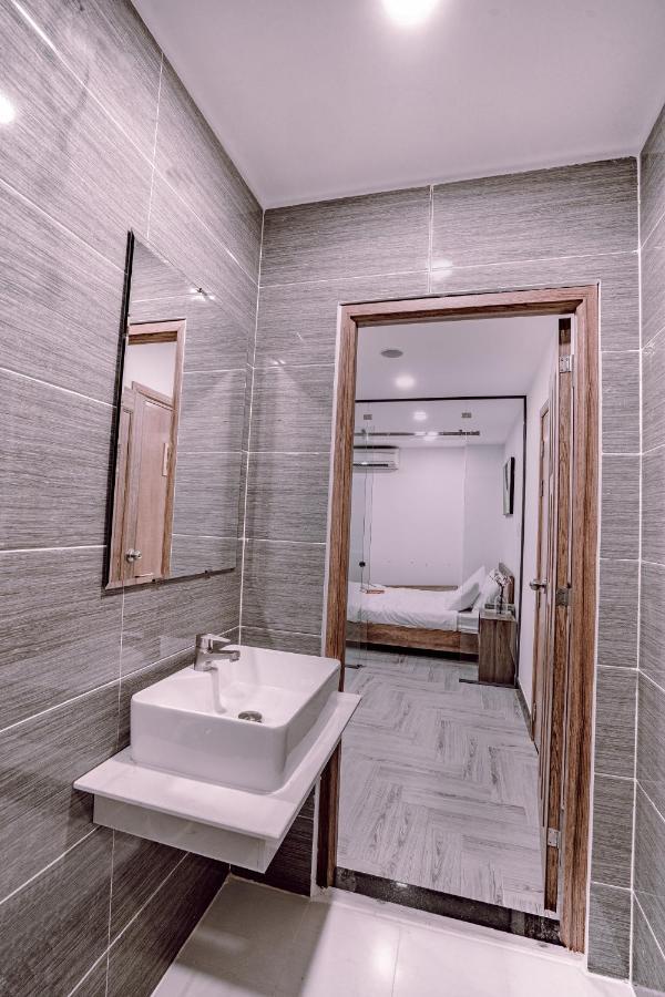 הו צ'י מין סיטי Mint Hotel Bui Vien Q1 מראה חיצוני תמונה